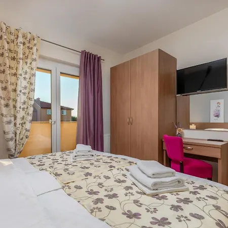 Casa Mateo * 로비니