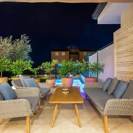 Casa Mateo 빌라 로비니