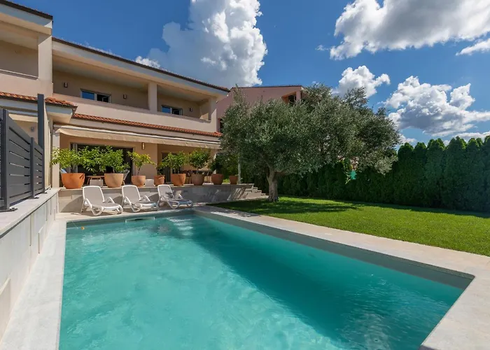 Casa Mateo